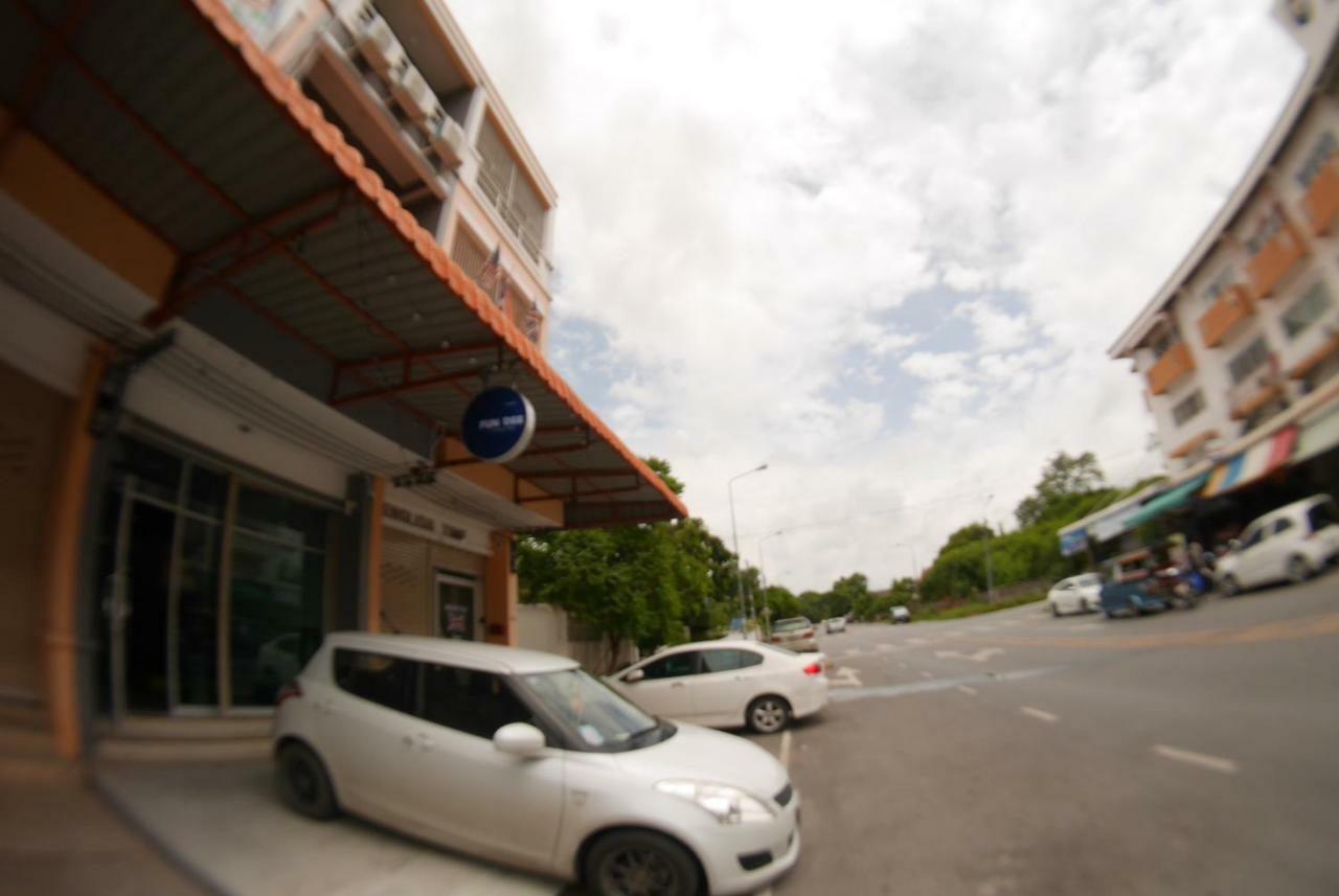 Fun Dee Hostel Ayutthaya Luaran gambar